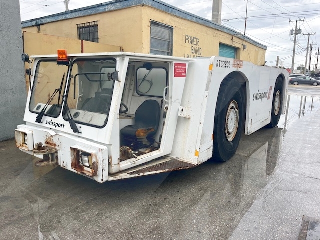 Push Back Tractor TLD TMX-650
