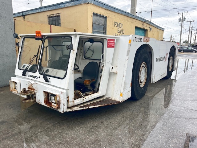 Push Back Tractor TLD TMX-650