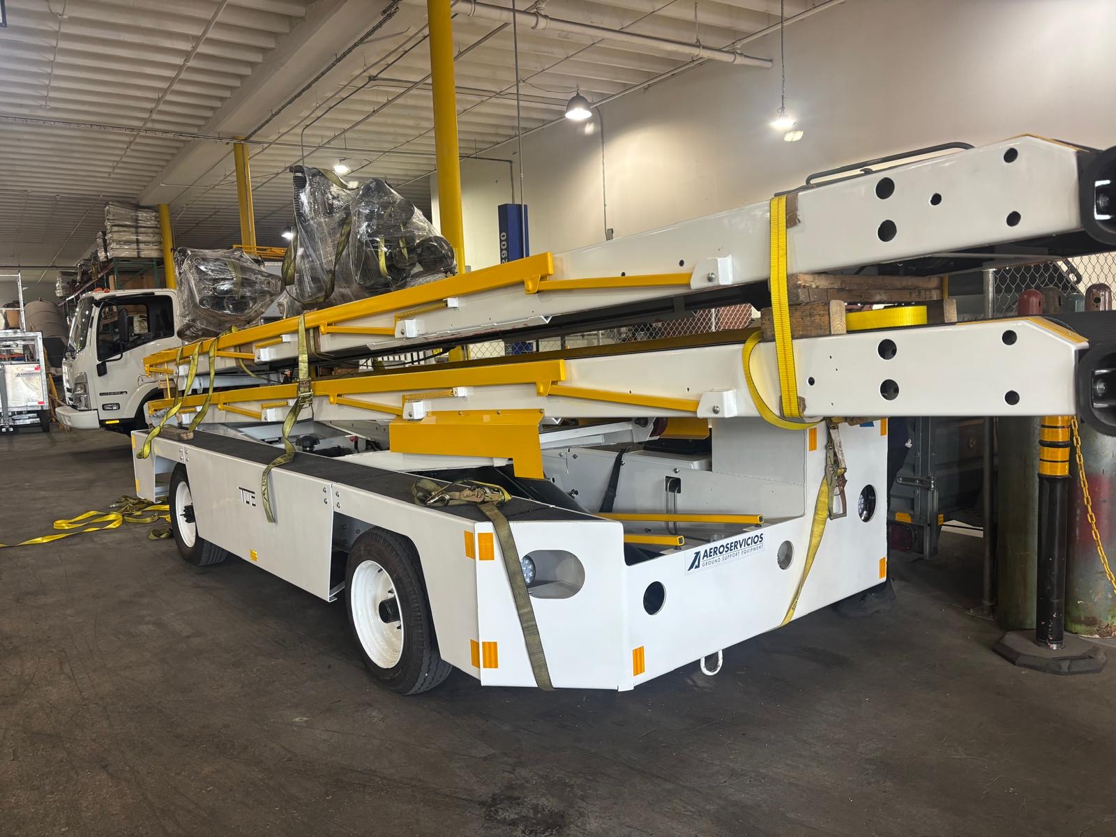 Belt Loader Tug 660