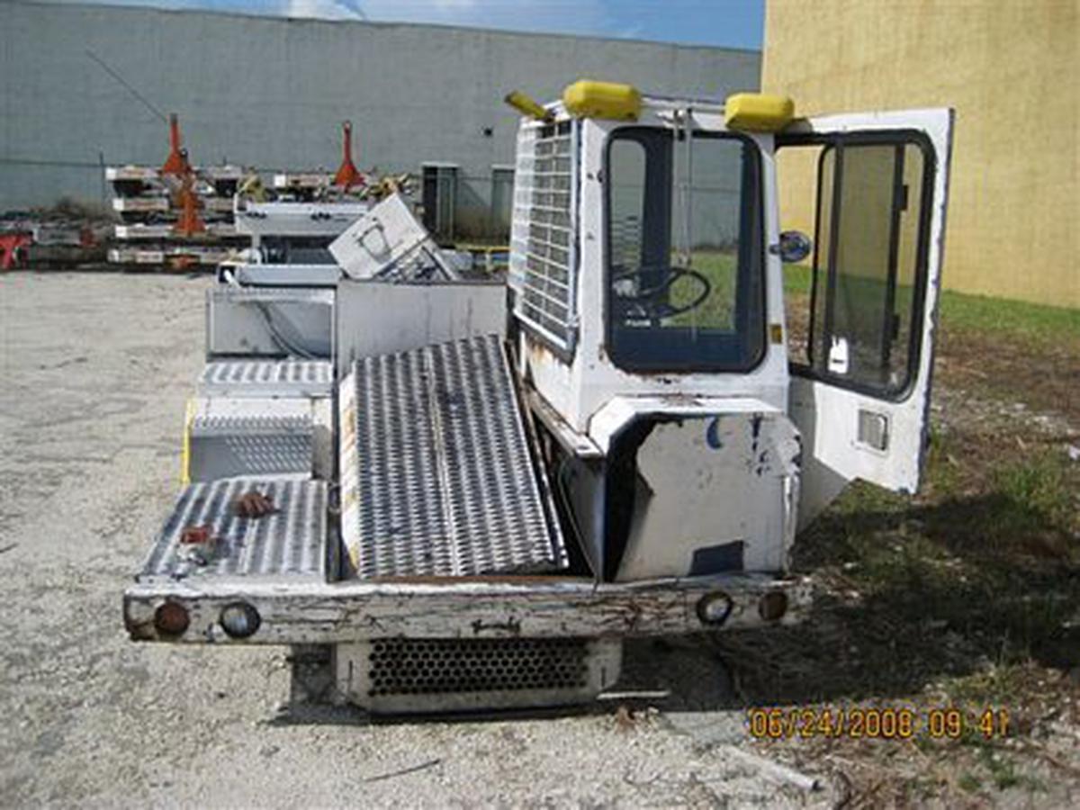 Lavatory Truck ACE 1410-5030