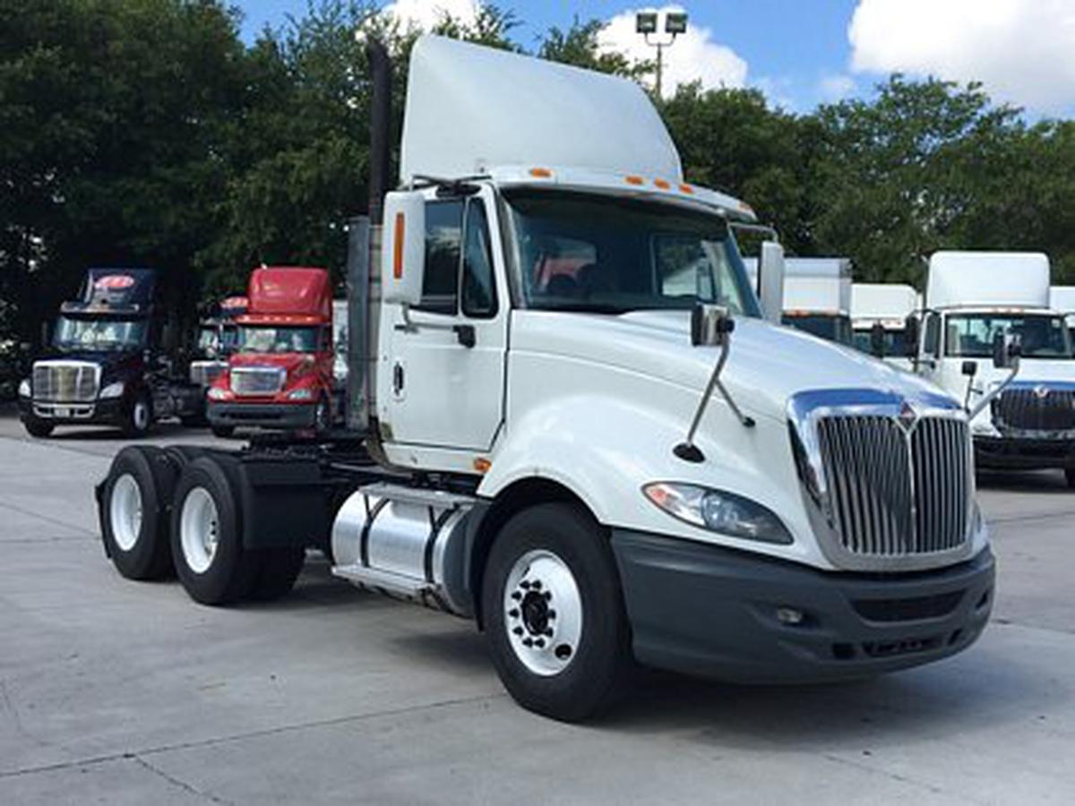 Truck Chassis International ProStar Tandem