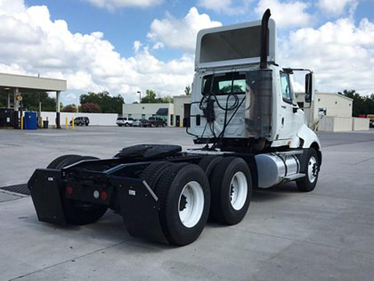 Truck Chassis International ProStar Tandem