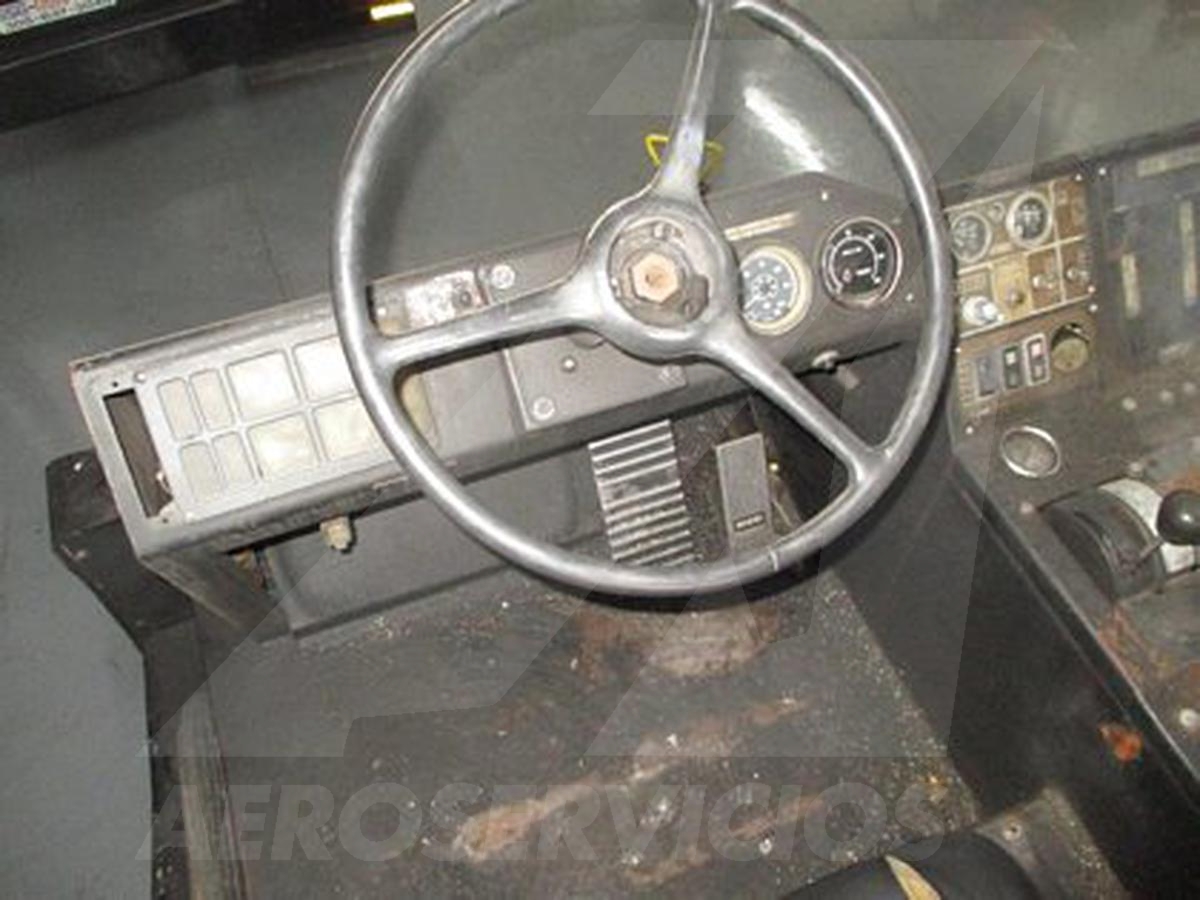 Push Back Tractor FMC B-1200