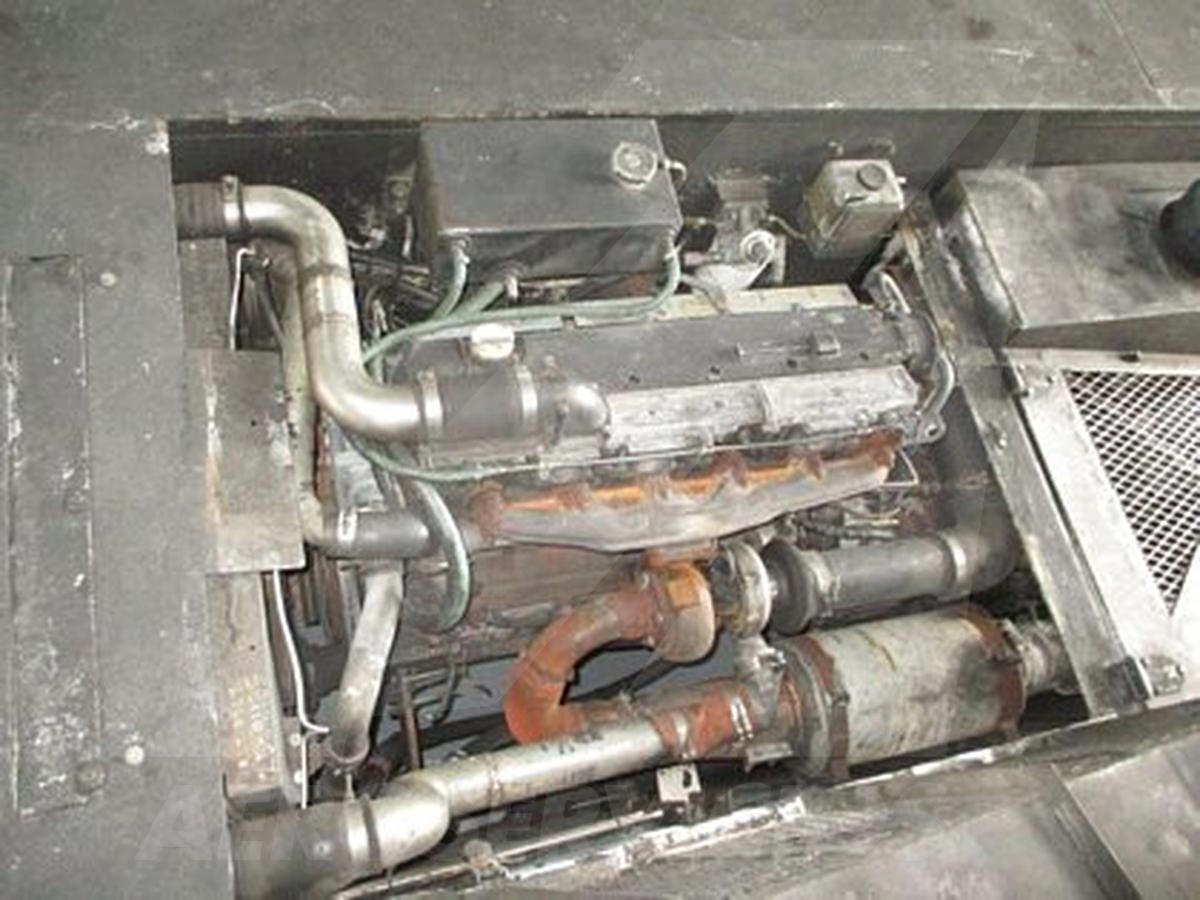 Push Back Tractor FMC B-1200