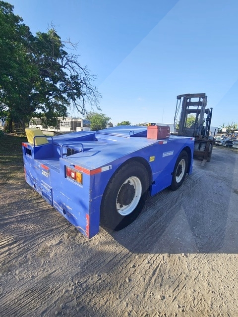 Push Back Tractor FMC B350E