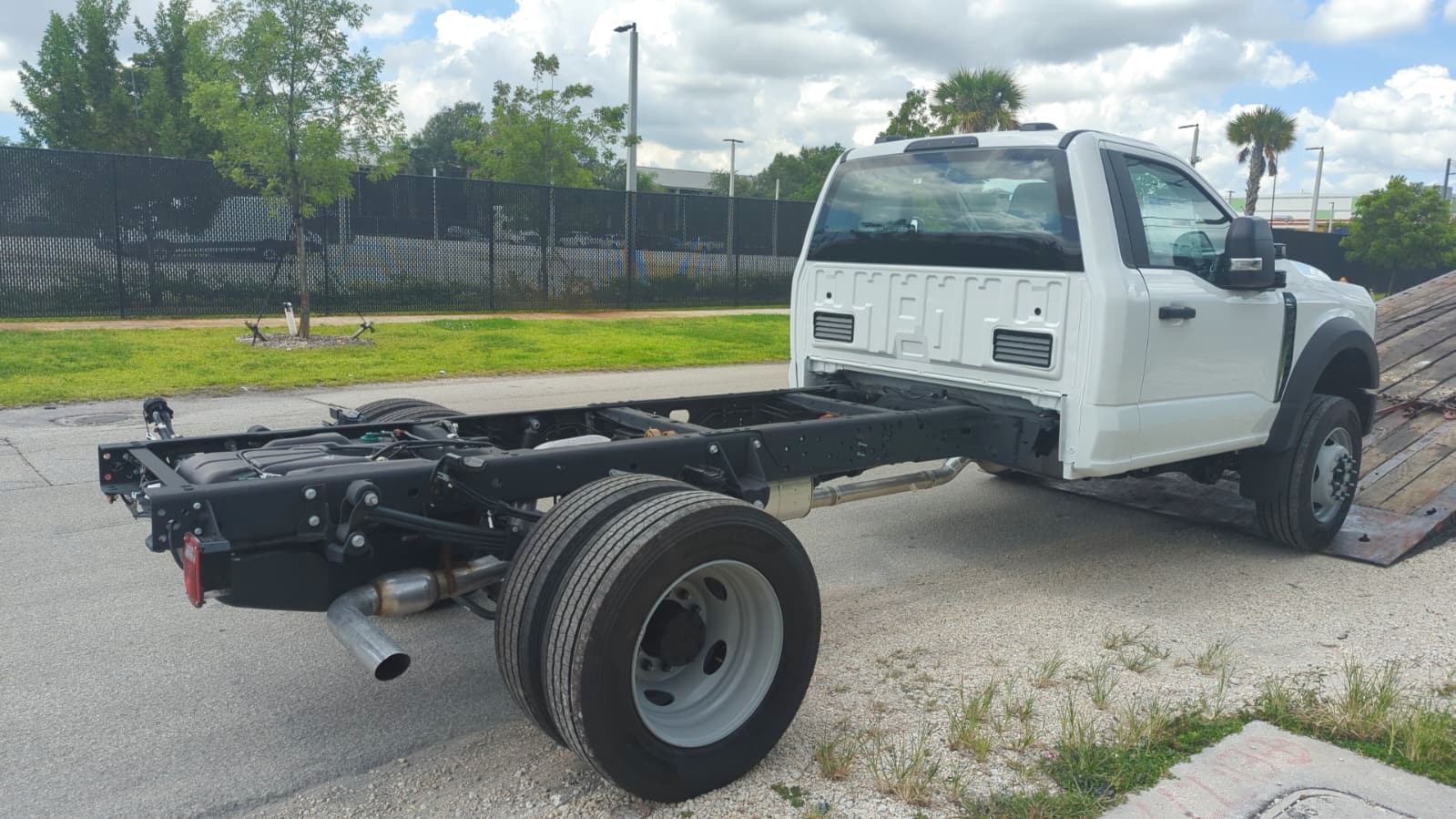 Truck Chassis Ford F-600