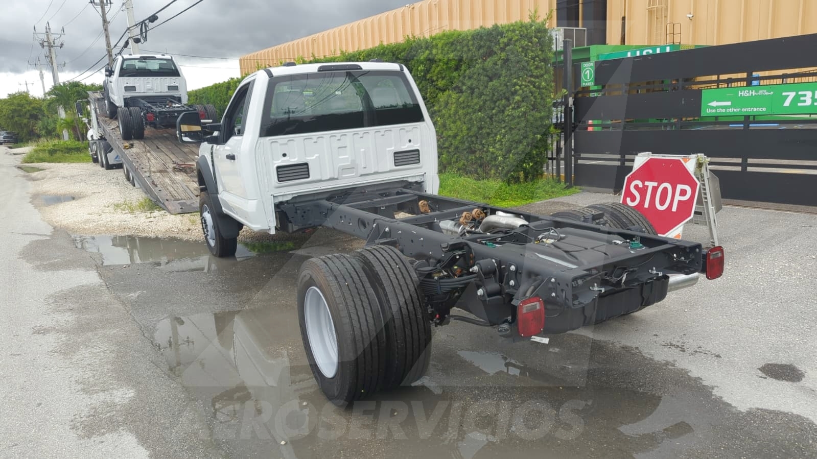 Truck Chassis Ford F-600