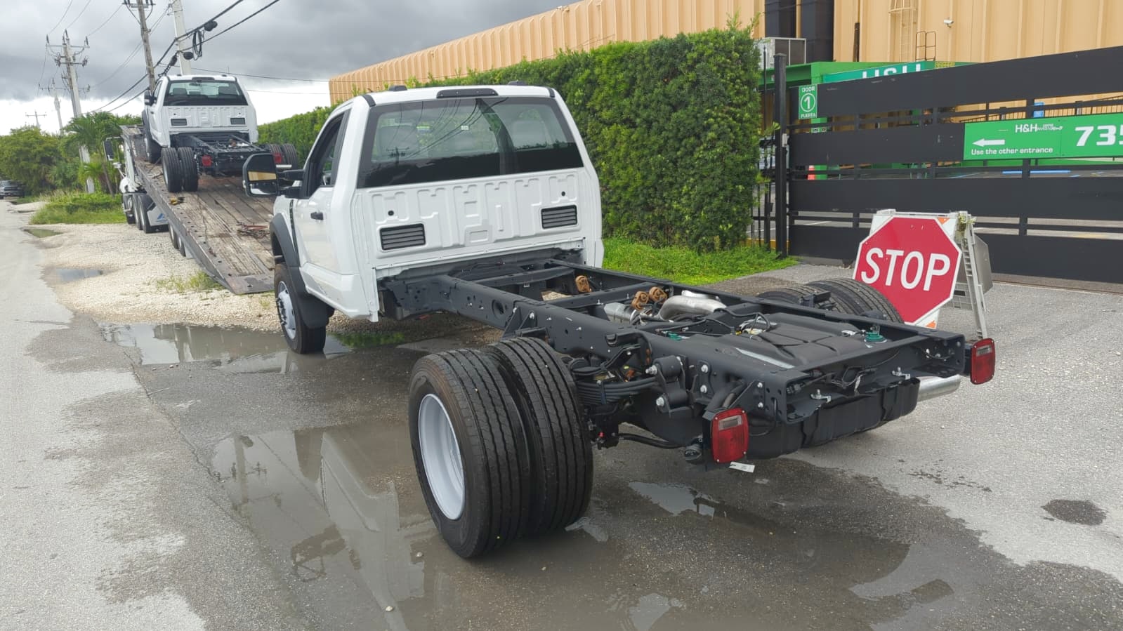 Truck Chassis Ford F-600