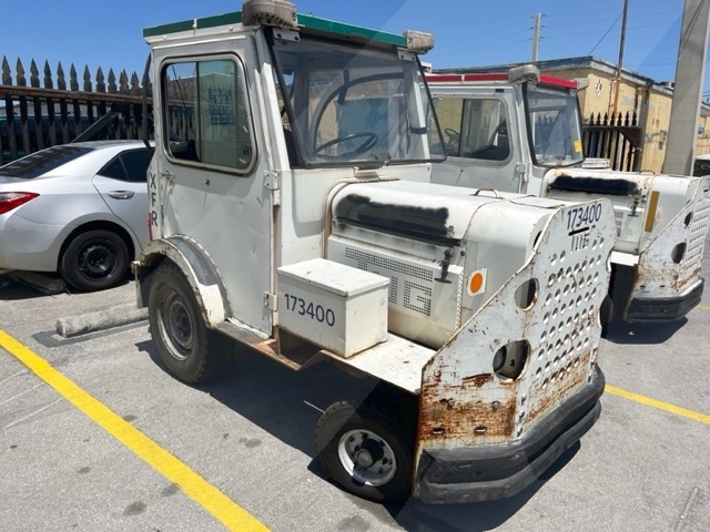 Baggage Tractor Tug MA-30 CAB