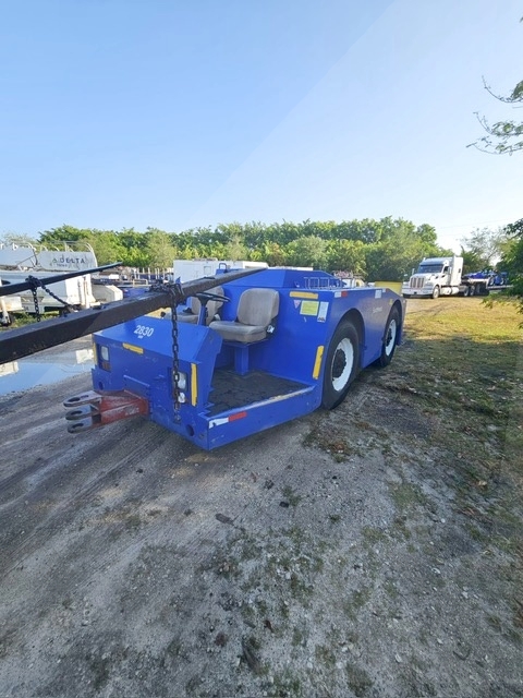 Push Back Tractor FMC B350E