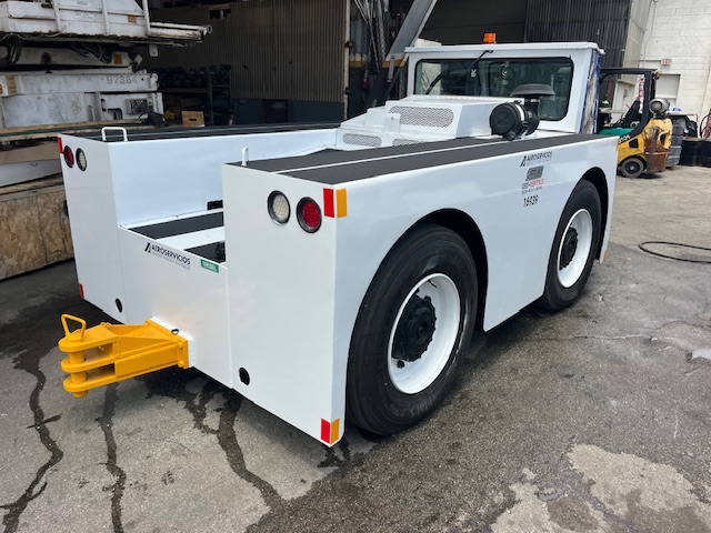 Push Back Tractor FMC B-300