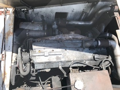 Push Back Tractor FMC B-1200