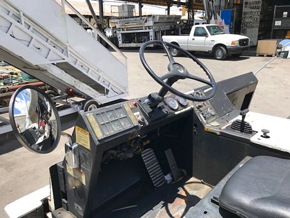 Push Back Tractor FMC B-1200