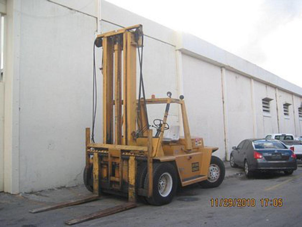 1978 Caterpillar V225