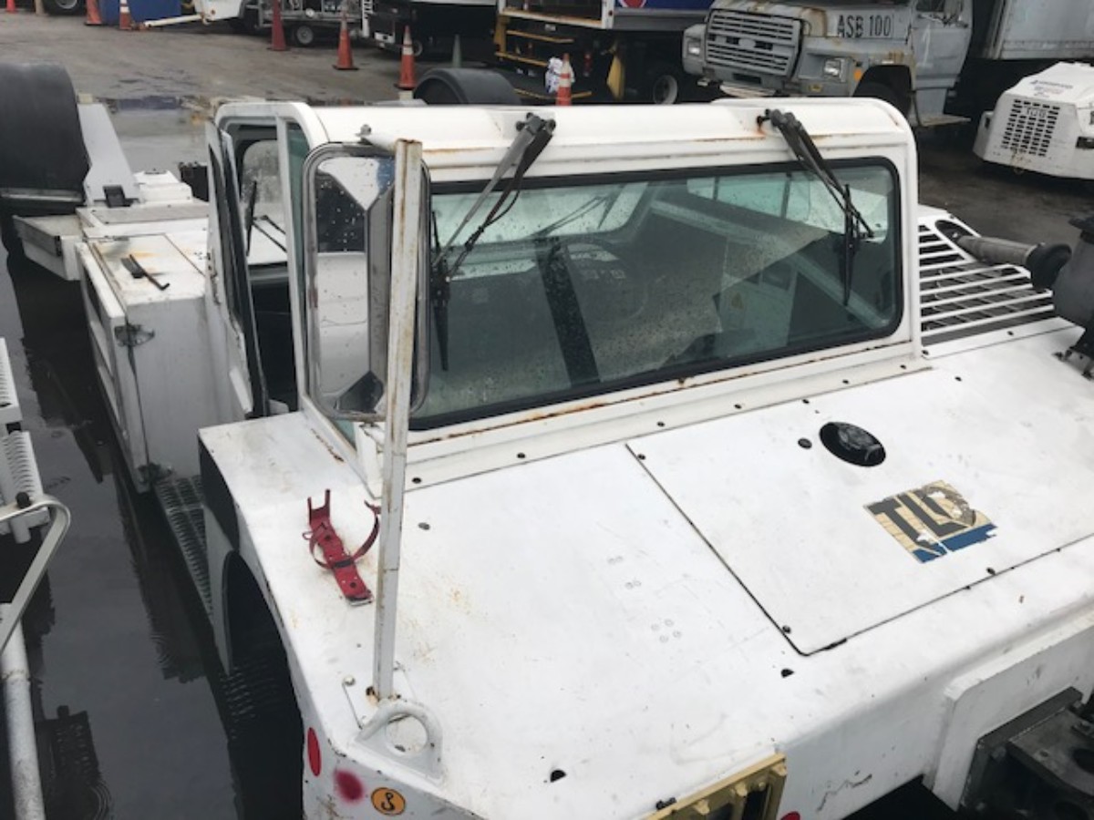 Towbarless Push Back Tractor TLD TPX-200 S