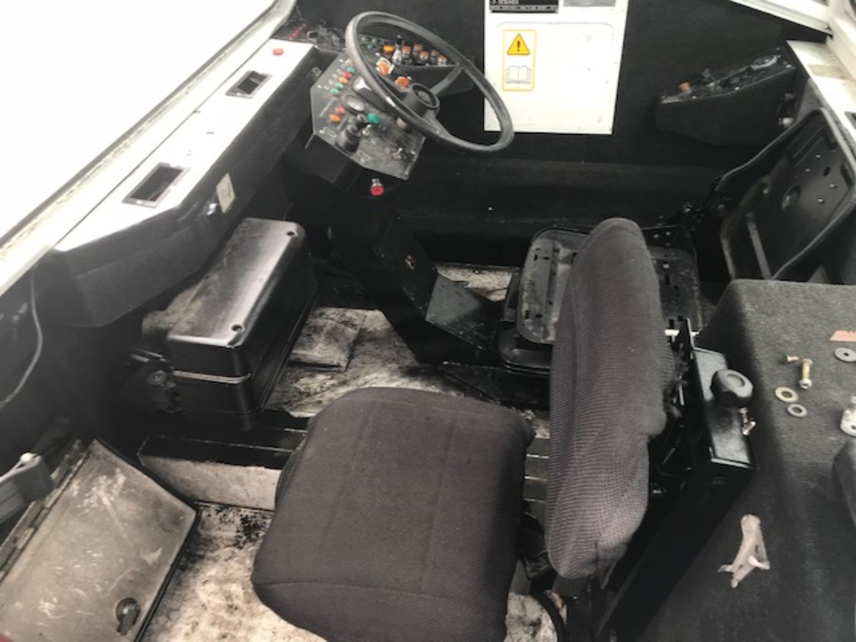 Towbarless Push Back Tractor TLD TPX-200 S