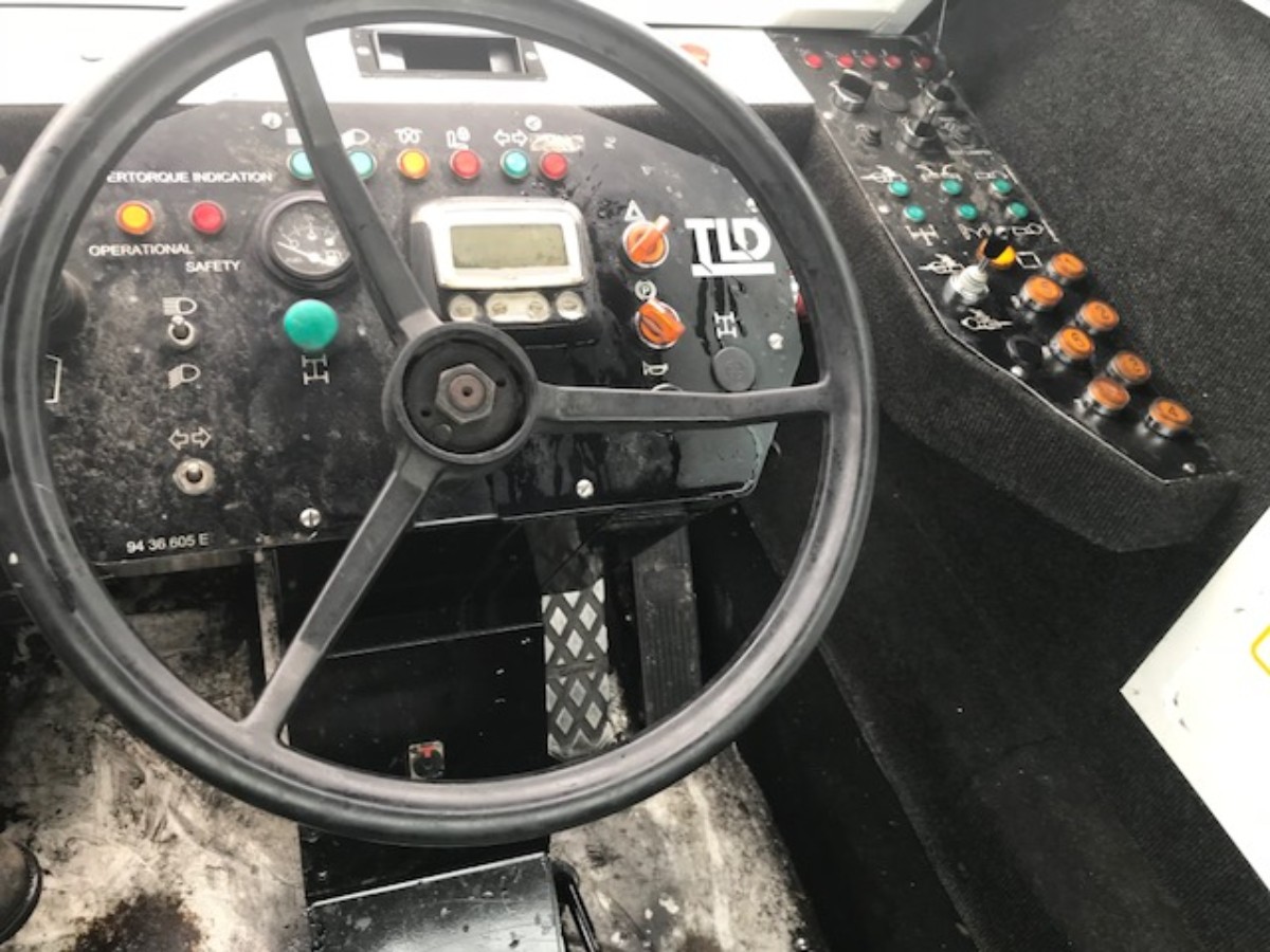 Towbarless Push Back Tractor TLD TPX-200 S