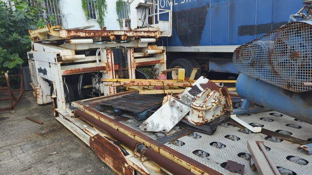 Cargo Loader FMC Commander 15