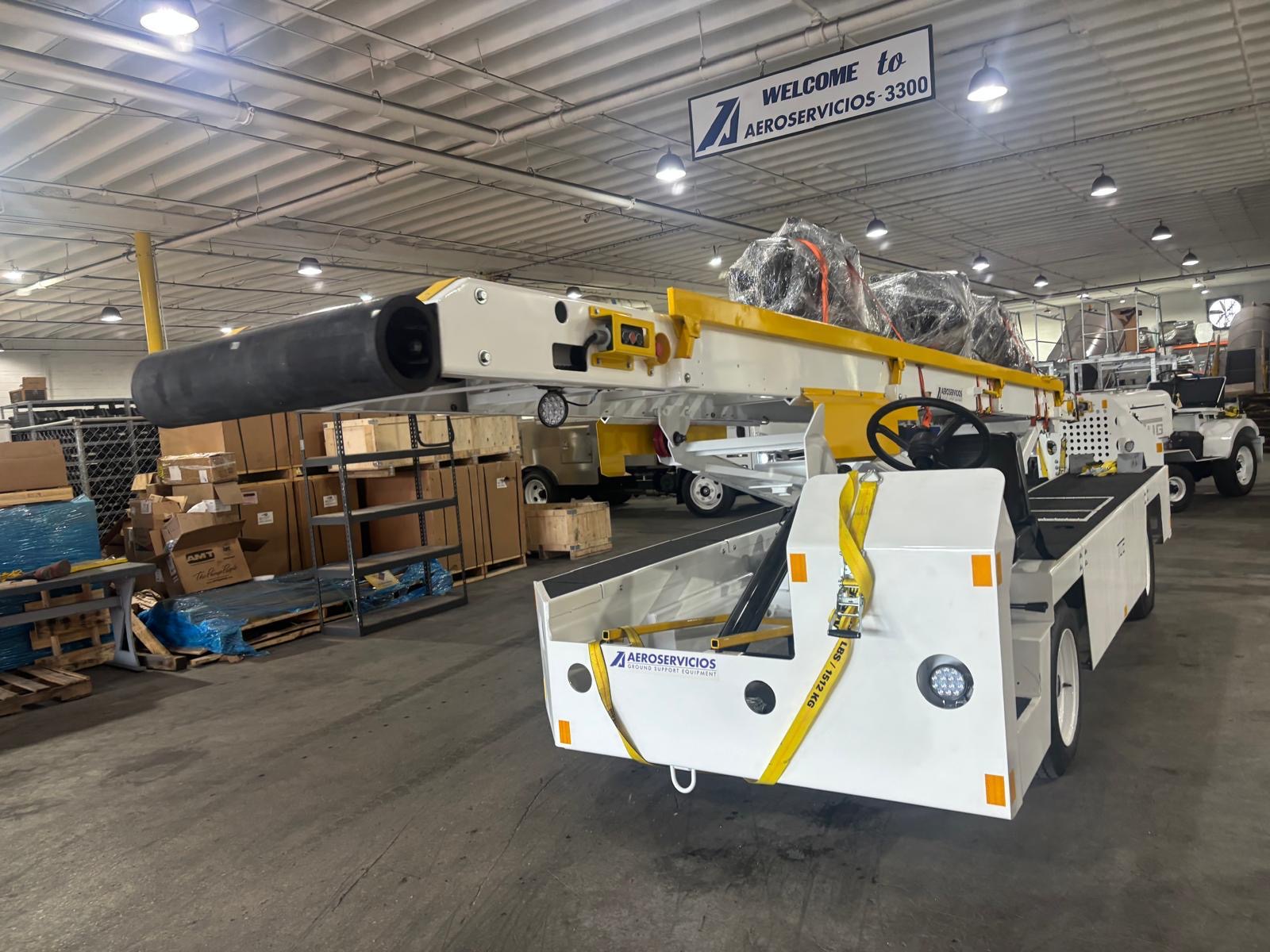 Belt Loader Tug 660