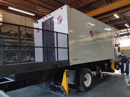 Cabin Service Truck Ford/Global Ground Support F-750 / 1SB210