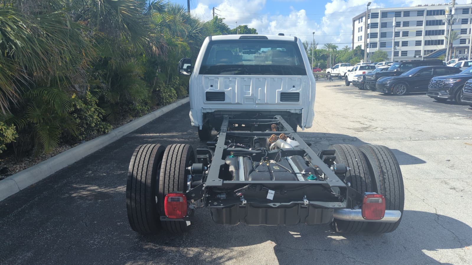 Truck Chassis Ford F-600