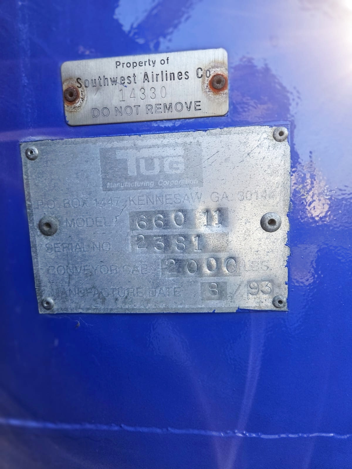 Belt Loader Tug 660E