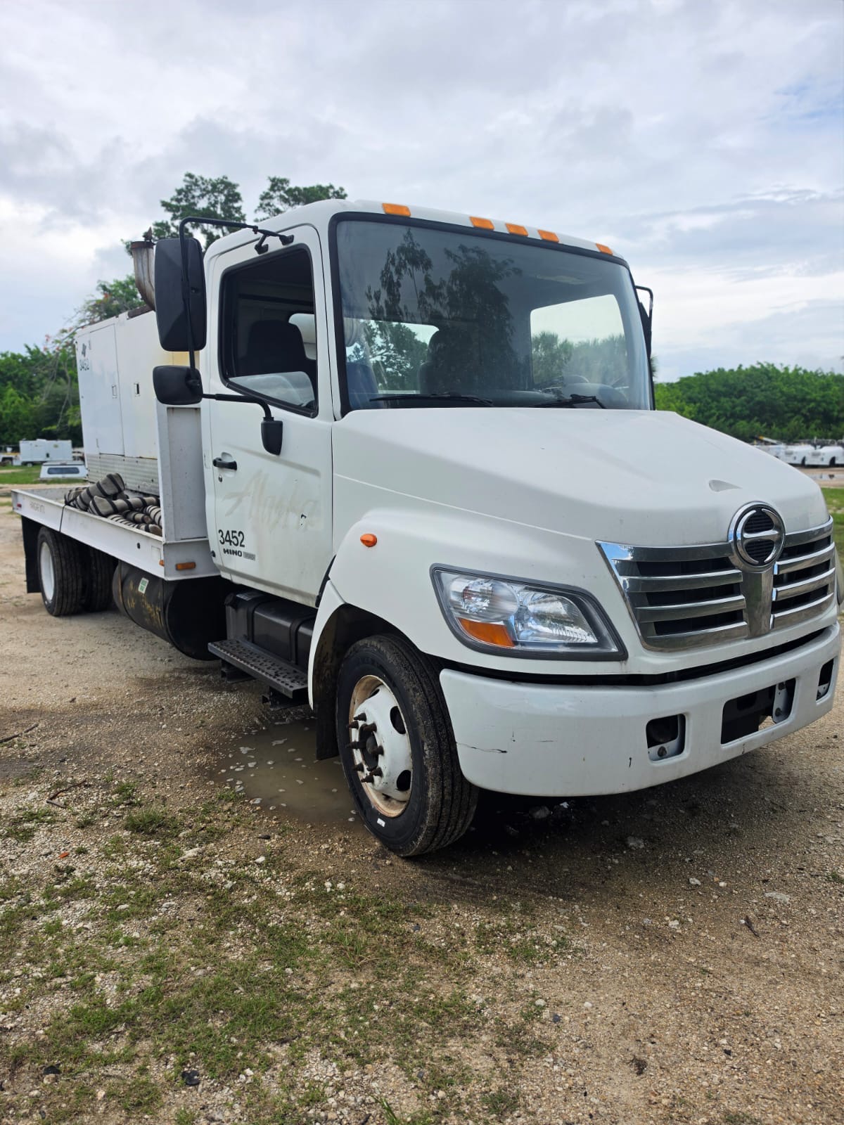 Truck Chassis Hino