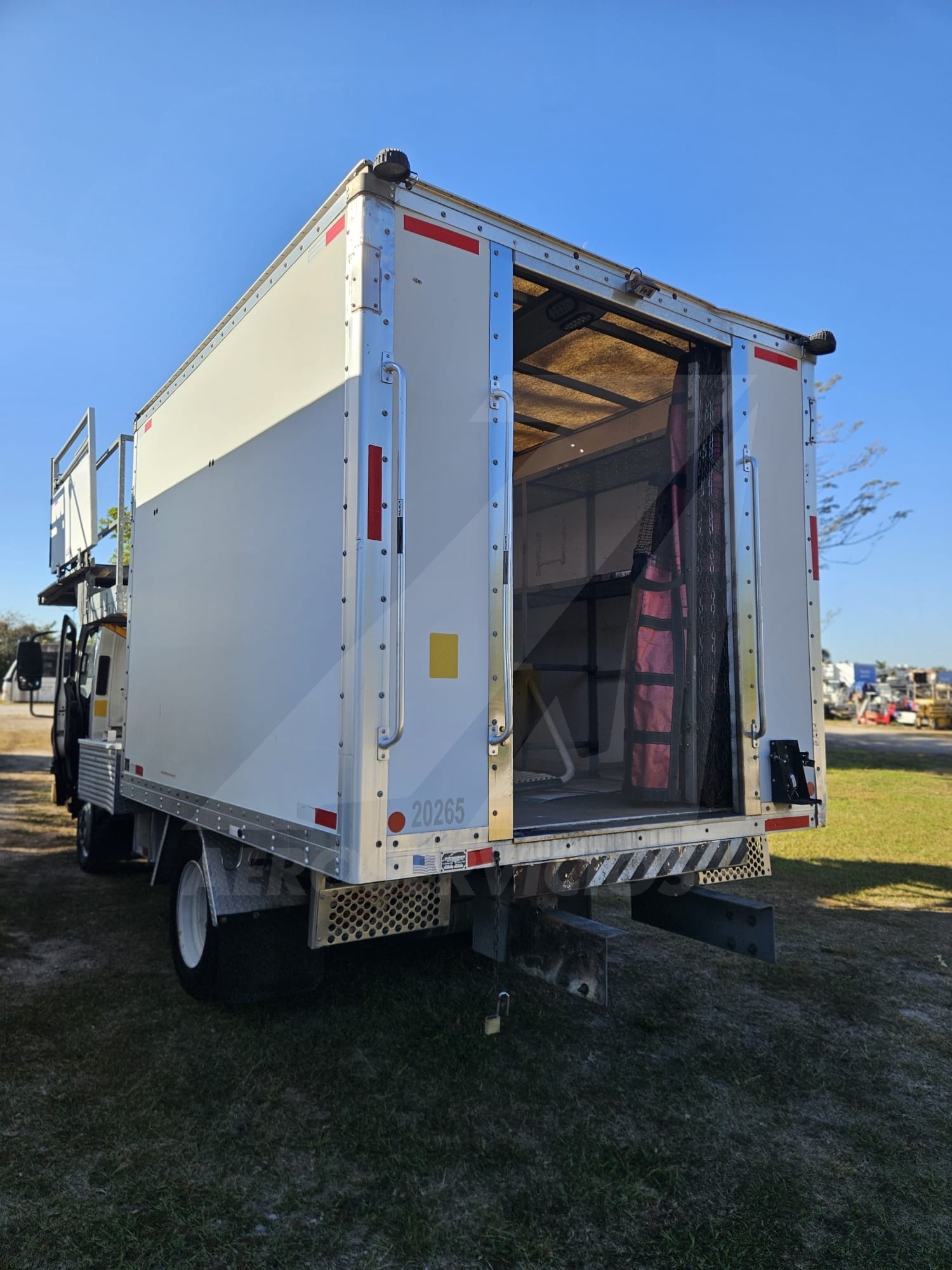 Catering Truck Isuzu/Phoenix Metals NPR