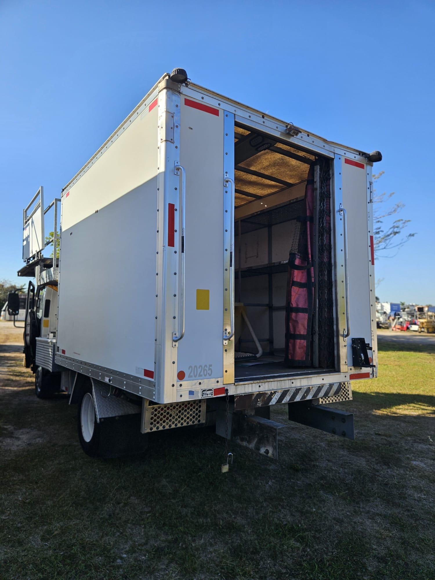 Catering Truck Isuzu/Phoenix Metals NPR