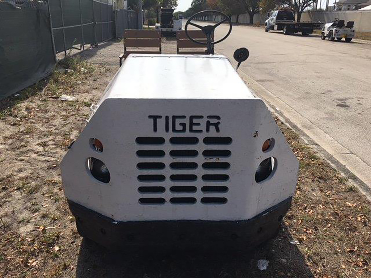 Baggage Tractor TIG-30