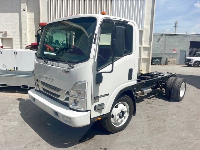 Truck Chassis Isuzu NPR- Gasoline