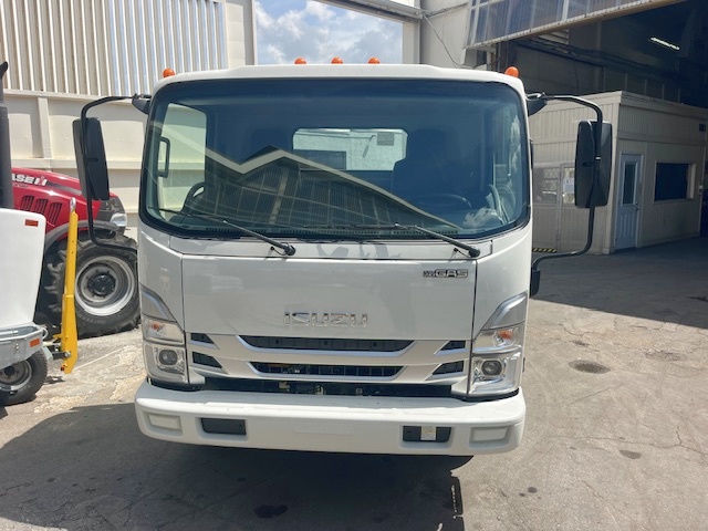 Truck Chassis Isuzu NPR- Gasoline