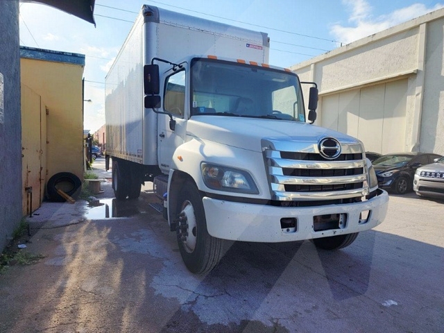 Truck Chassis Hino 268