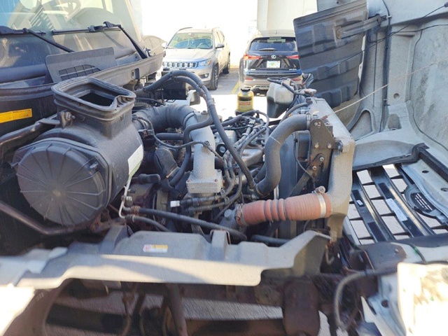 Truck Chassis Hino 268