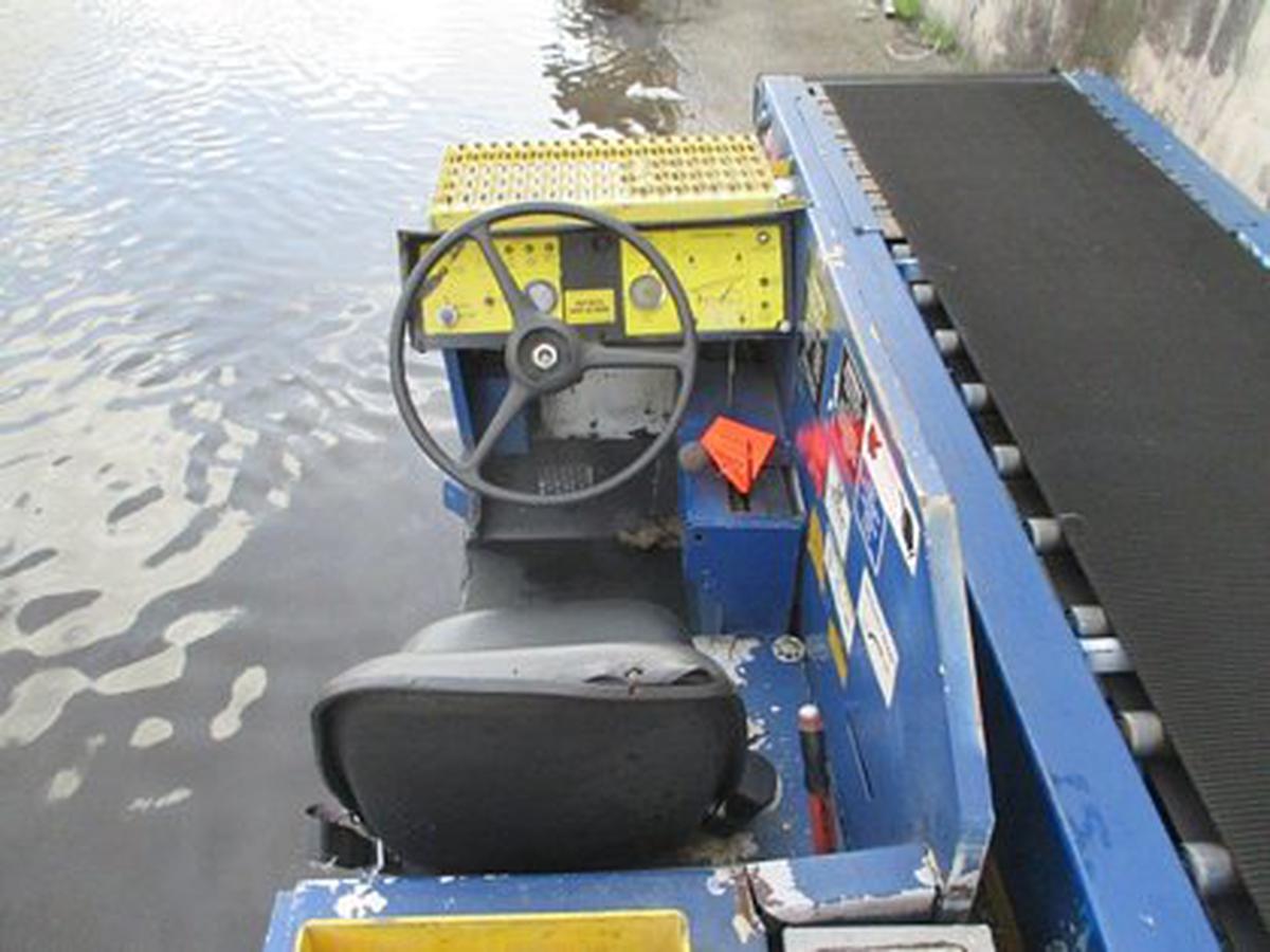 Belt Loader Wollard TC-886