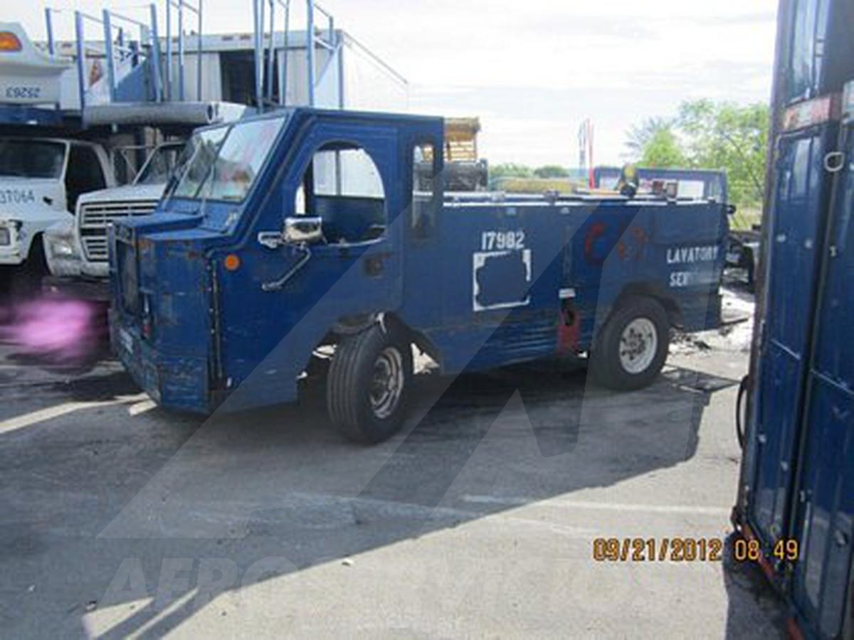 Lavatory Truck  Lift-A-Loft APV- LAV