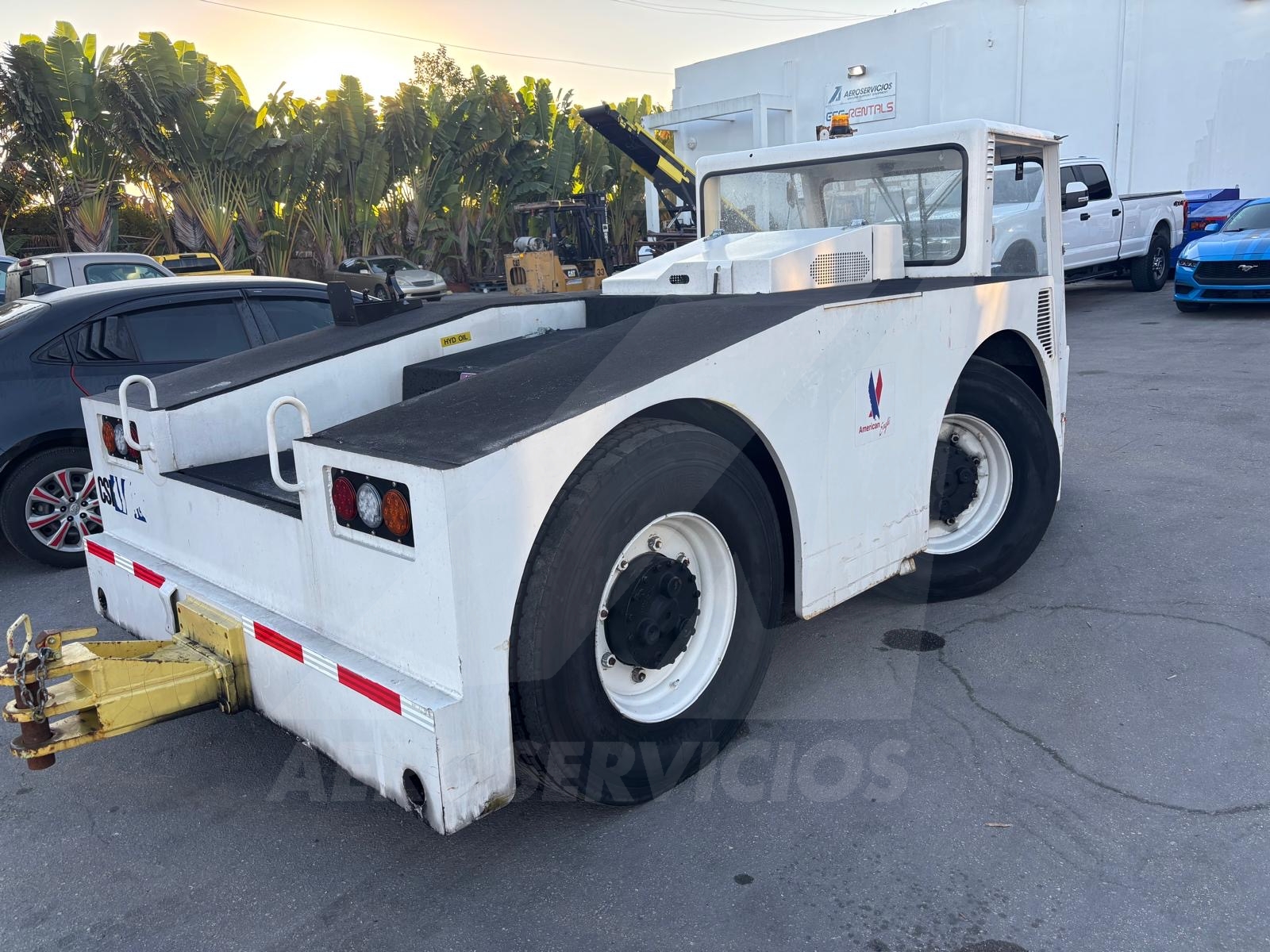 Push Back Tractor FMC B-350