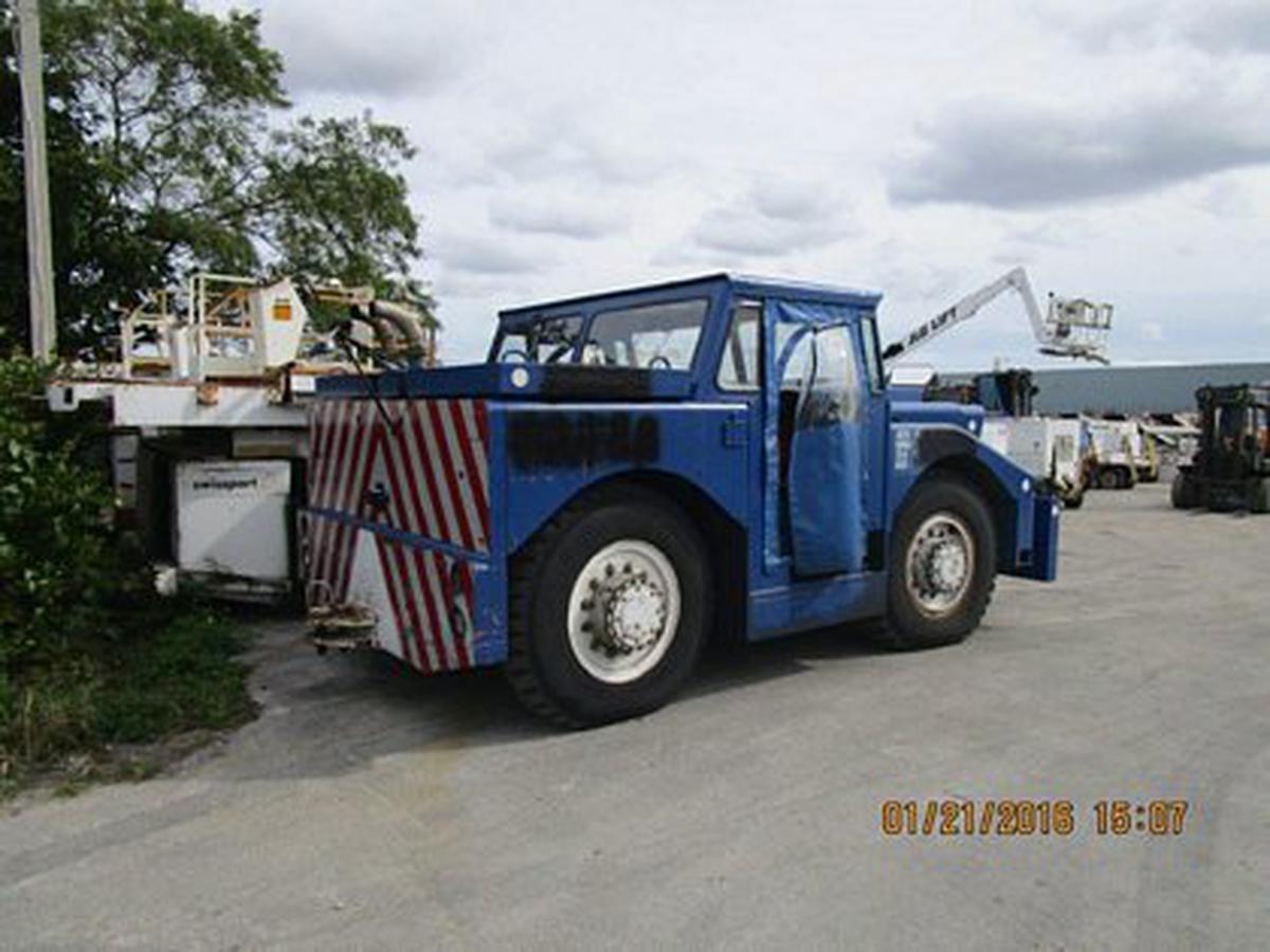 Push Back Tractor Hough-Paymover T-300