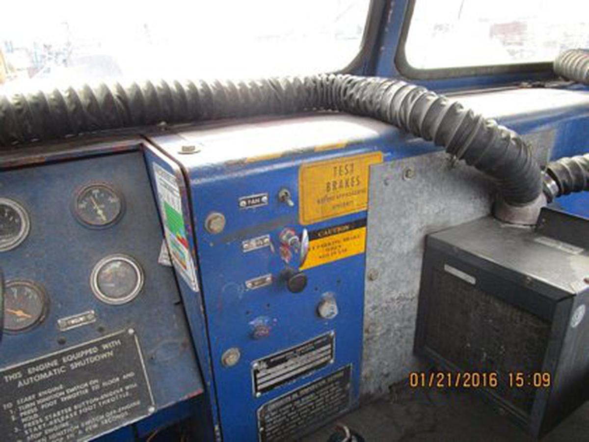 Push Back Tractor Hough-Paymover T-300