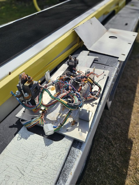 Belt Loader Tug 660E