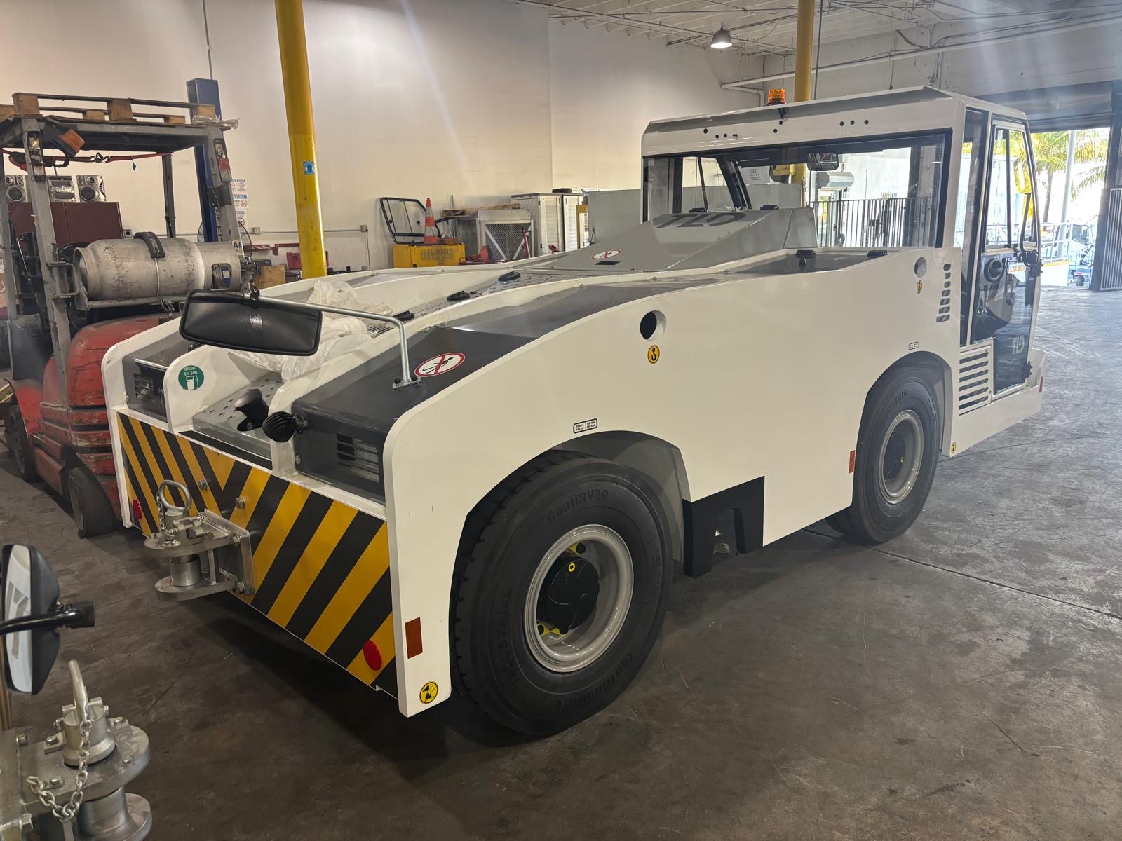 Push Back Tractor TLD TMX-150-9 Tier 4F