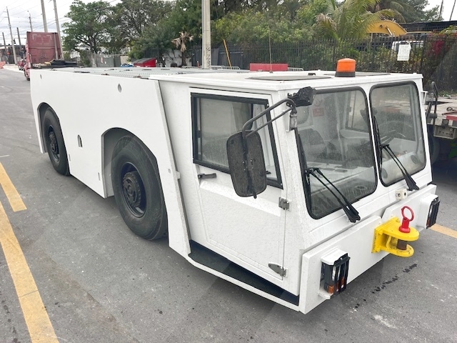 Push Back Tractor TLD TMX-400