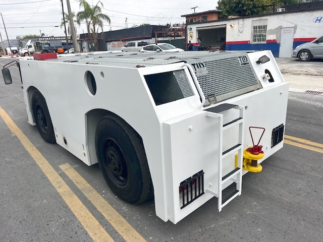 Push Back Tractor TLD TMX-400