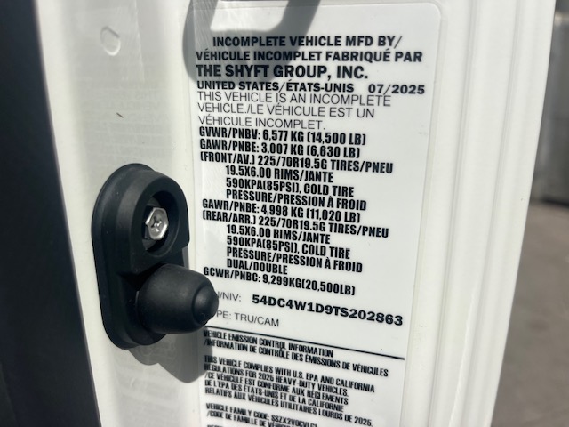 Truck Chassis Isuzu NPR - Gasoline