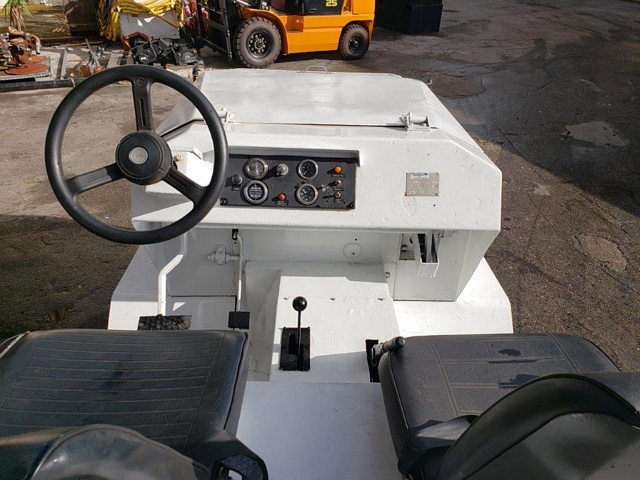 Baggage Tractor S&S BT-345