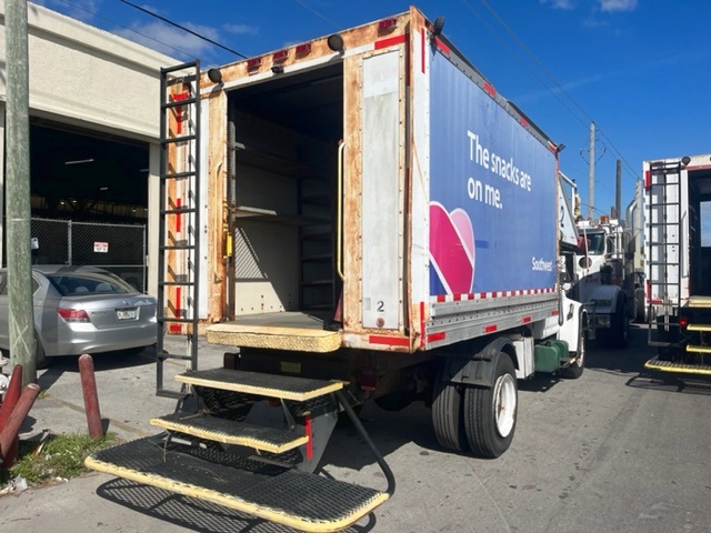 Catering Truck Ford/Hi Way F-800/ CT-14