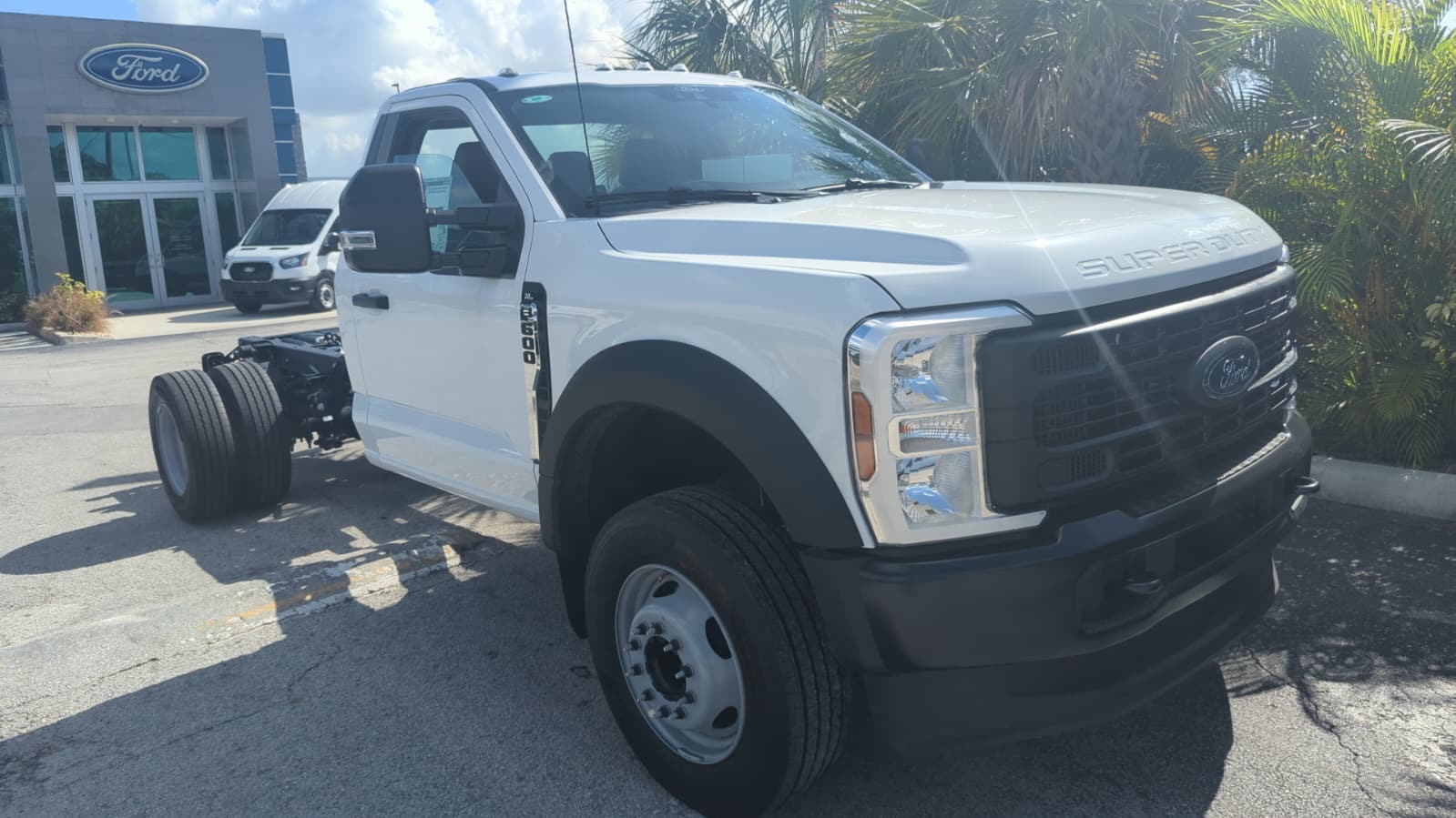 Truck Chassis Ford F-600