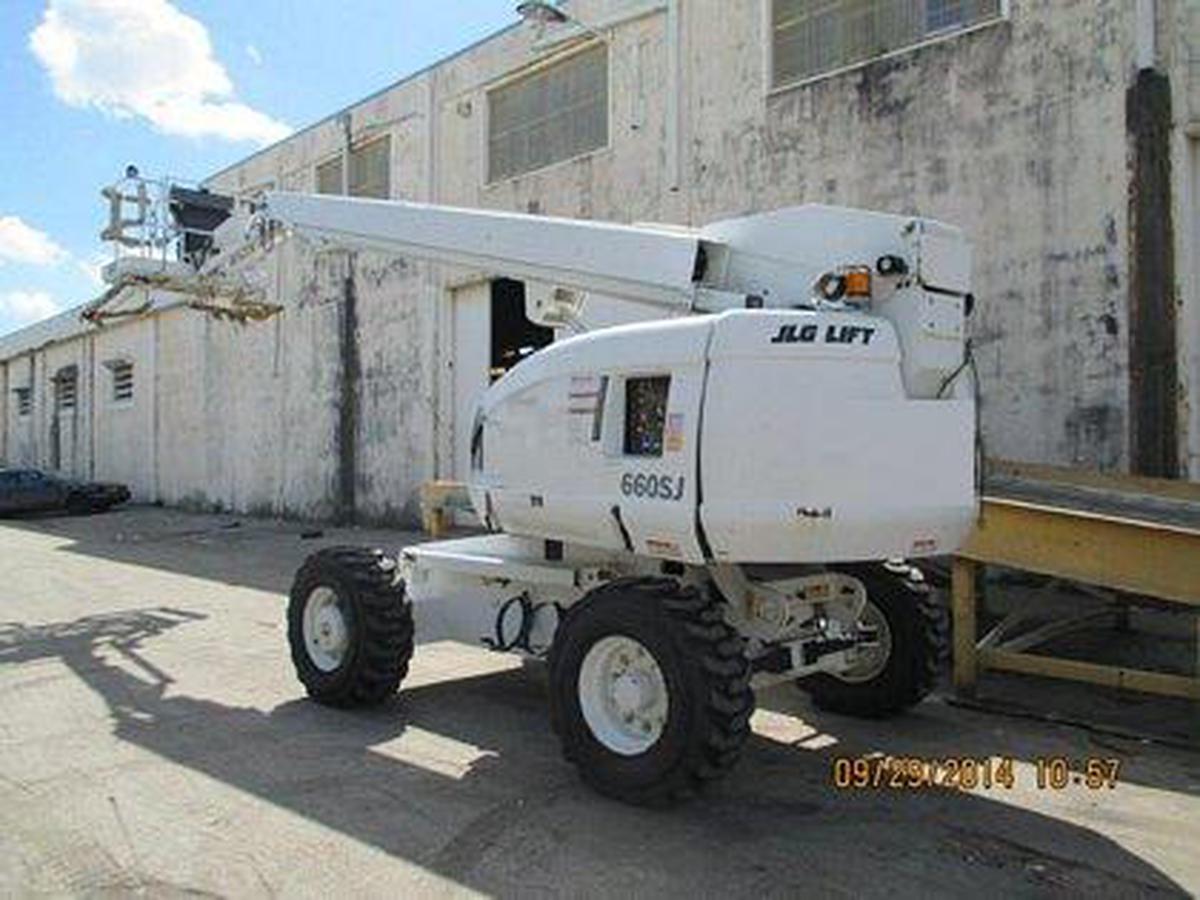 Telescopic Boom Lift JLG 660-SJ