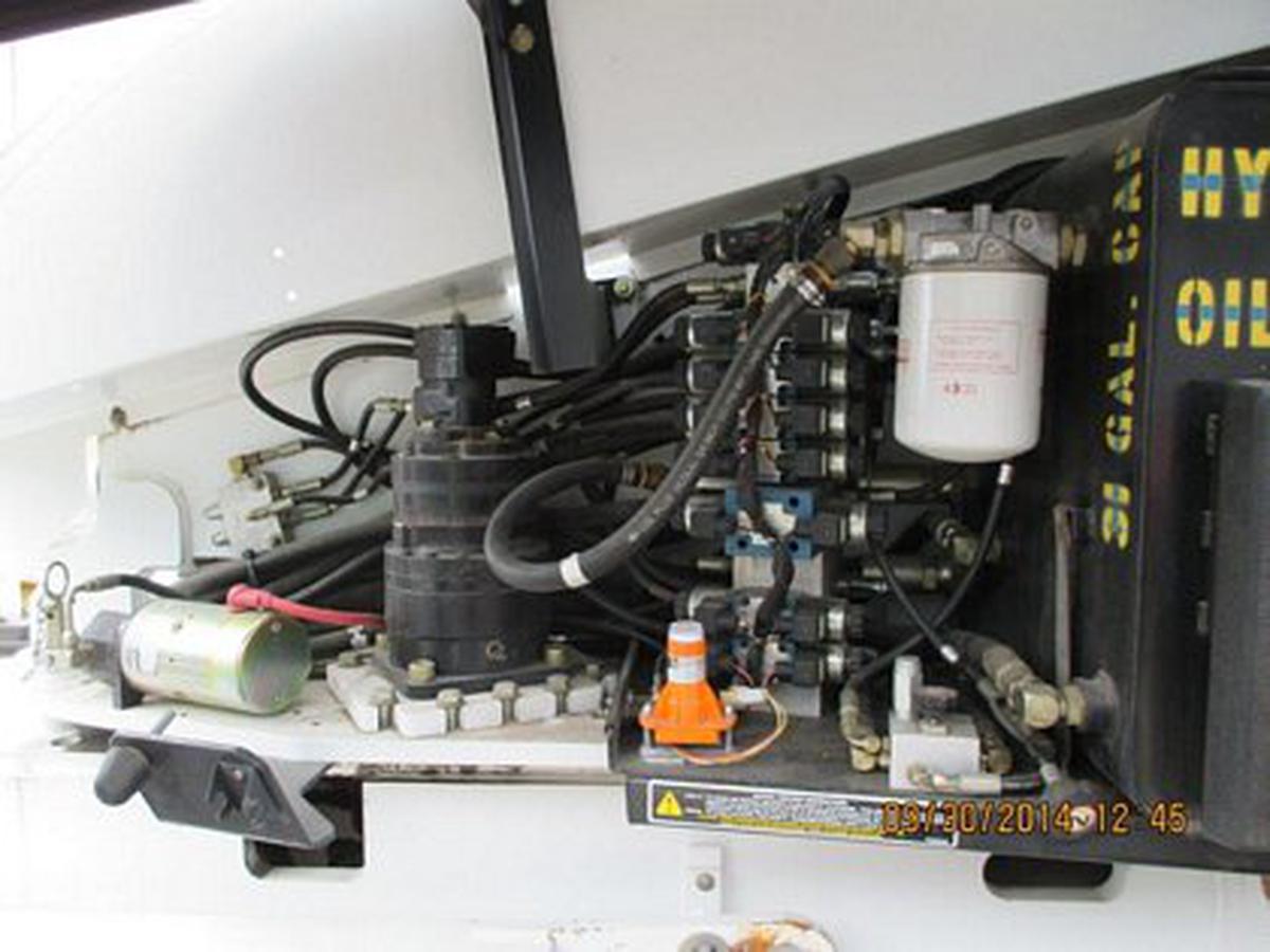 Telescopic Boom Lift JLG 660-SJ