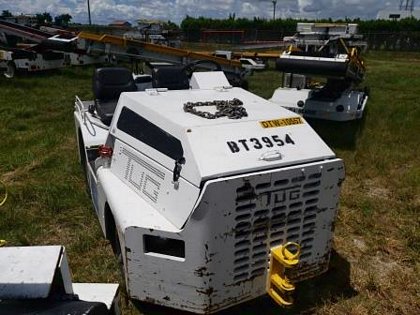 Baggage Tractor Tug M1A-60